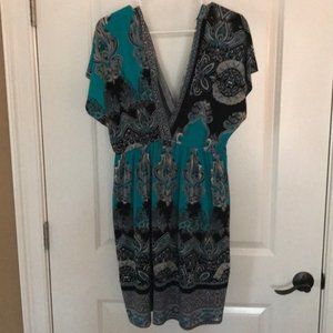 Low cut v neck paisley teal dree